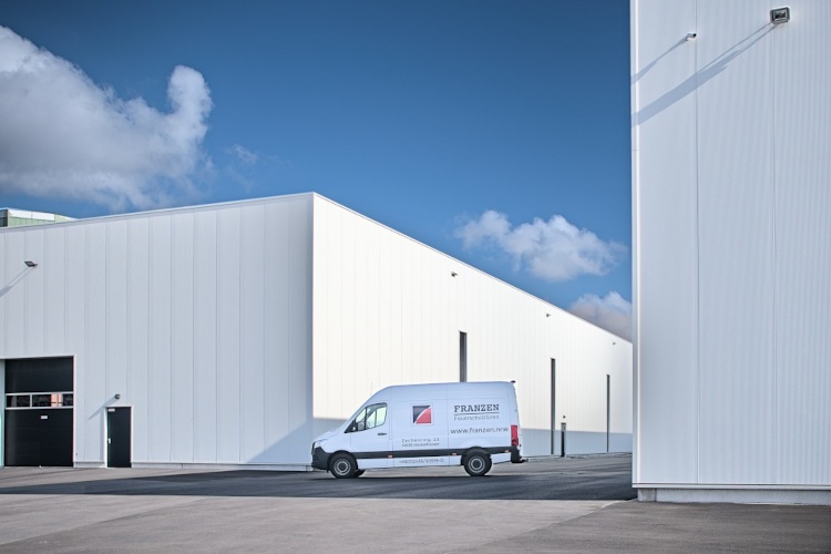 Servicefahrzeug Franzen Feuerschutztüren