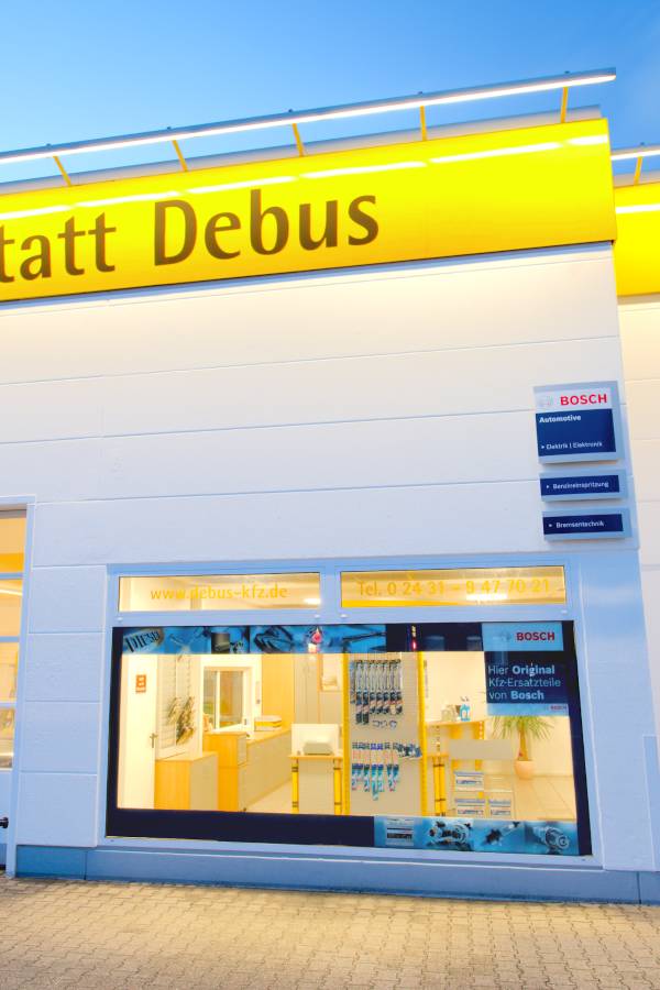 Werkstattansicht KFZ-Debus