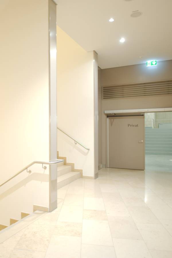 2-flügelige Sicherheitstür in Treppenhaus vom Minto