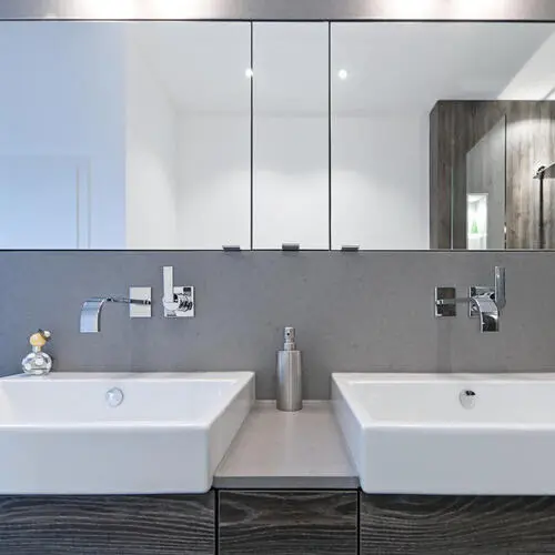 TwooDoo - zwei Waschtische in einem modernen Badezimmer